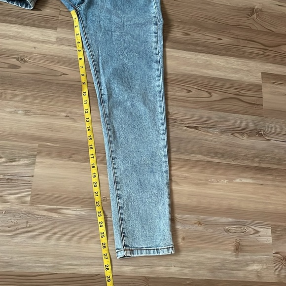 Cotton-On Stretch Mom Jean Light/Medium wash Womens 6 - Picture 9 of 12